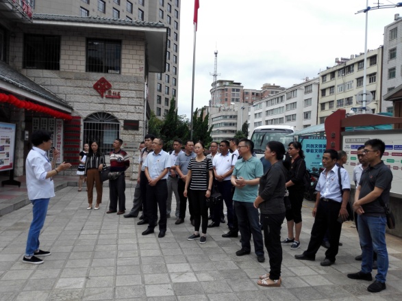 临沧市临翔区社区建设管理考察团一行到五华区学习考察