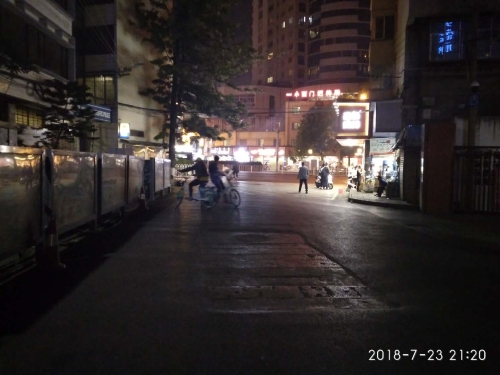 龙翔街道探索城市管理新模式  帮流动摊贩转岗再就业 中国科学网www.minimouse.com.cn