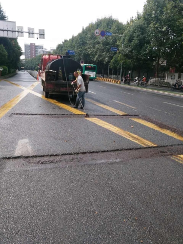 道桥处对学府路开展道路维护工作 中国科学网www.minimouse.com.cn
