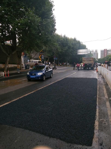 道桥处对学府路开展道路维护工作 中国科学网www.minimouse.com.cn