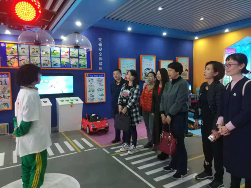 五华区政协工青妇组委员参观区红十字会生命健康体验教室 中国科学网www.minimouse.com.cn