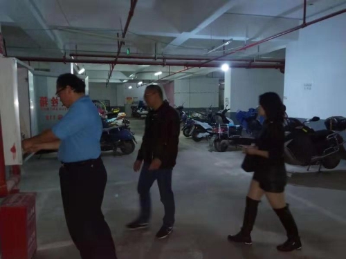 红锦社区对辖区电瓶车集中停放、充电的小区及单位进行消防安全集中检查 中国科学网www.minimouse.com.cn 红锦社区对辖区电瓶车集中停放、充电的小区及单位进行消防安全集中检查 中国科学网www.minimouse.com.cn