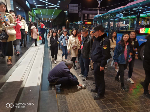 全力落实平安夜、圣诞节保障  营造良好市容秩序 中国科学网www.minimouse.com.cn