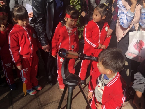 五华区少儿昆虫科普基地举行新年科技节大型亲子科普活动 中国科学网www.minimouse.com.cn