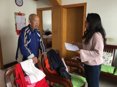 莲华街道学府社区上门为行动不便高龄老人发放高龄补贴 中国科学网www.minimouse.com.cn