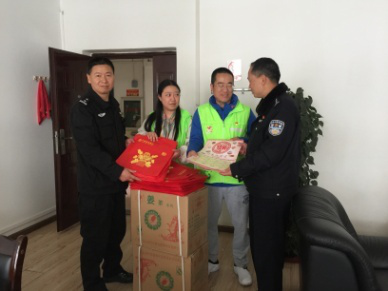 浓情拥军 春联入户 中国科学网www.minimouse.com.cn