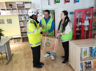 浓情拥军 春联入户 中国科学网www.minimouse.com.cn