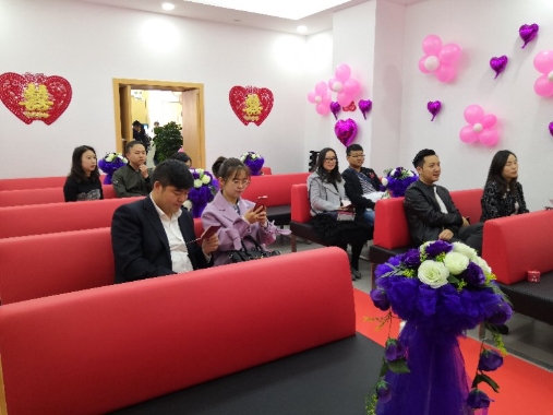 “执子之手,与子偕老” 五华区政务中心158对新人走进婚姻殿堂 中国科学网www.minimouse.com.cn “执子之手,与子偕老” 五华区政务中心158对新人走进婚姻殿堂 中国科学网www.minimouse.com.cn