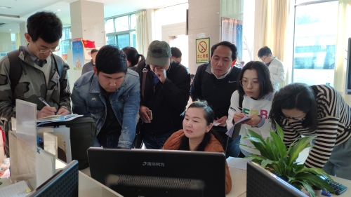 云南国家农村信息化示范省综合服务平台项目采访团到五华区海源社区调研采访 中国科学网www.minimouse.com.cn 云南国家农村信息化示范省综合服务平台项目采访团到五华区海源社区调研采访 中国科学网www.minimouse.com.cn