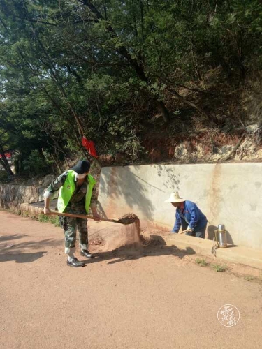 “治理生态环境 共享健康生活” 红云街道200余人清理防汛沟 中国科学网www.minimouse.com.cn