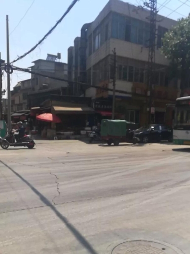 红云街道处理掉落电缆 做居民安全的守护者 中国科学网www.minimouse.com.cn