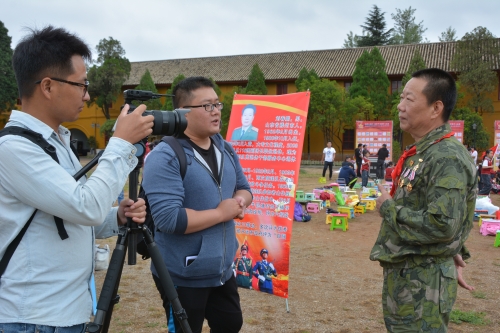 讲述英雄故事 传承红色基因 ——五华区军休中心与武成小学共同举行主题活动 中国科学网www.minimouse.com.cn 讲述英雄故事 传承红色基因 ——五华区军休中心与武成小学共同举行主题活动 中国科学网www.minimouse.com.cn