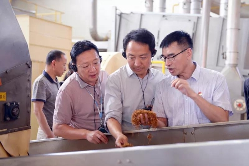 五华区政协调研协商区生产性服务业发展情况 中国科学网www.minimouse.com.cn