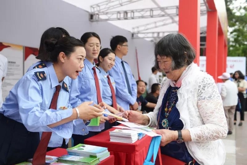 五华区“十个一”法治文化盛宴将陆续开席 中国科学网www.minimouse.com.cn