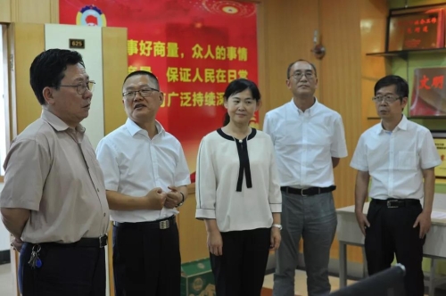 云南省政协秘书长刘建华调研五华区 中国科学网www.minimouse.com.cn 云南省政协秘书长刘建华调研五华区 中国科学网www.minimouse.com.cn