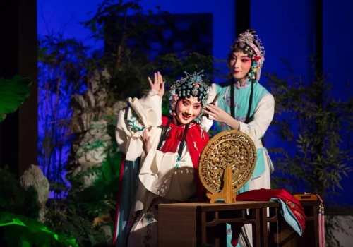 五华区文化创意人才基地在莲花池庭院剧场揭牌成立 中国科学网www.minimouse.com.cn