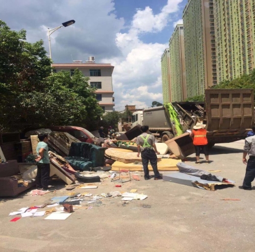 红云街道办事处网格化处置中心整治建筑垃圾、废旧家具乱堆乱放 中国科学网www.minimouse.com.cn