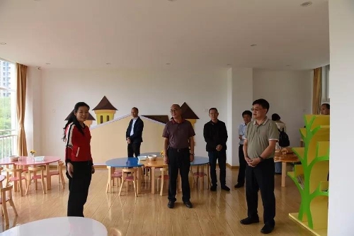 五华区领导教师节慰问学校教师 中国科学网www.minimouse.com.cn