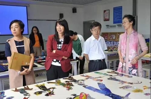区领导教师节前走访慰问教育工作者 中国科学网www.minimouse.com.cn