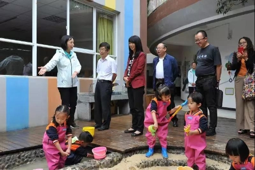 区领导教师节前走访慰问教育工作者 中国科学网www.minimouse.com.cn