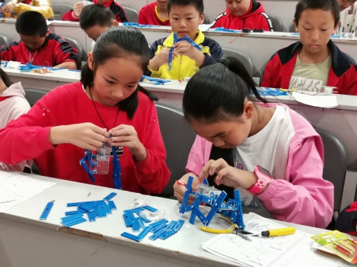 五华区科协开展2019年五华区“科技进校园”活动 中国科学网www.minimouse.com.cn