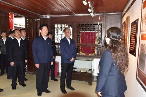 五华区委常委班子“不忘初心、牢记使命”读书班主题教育第一次集中学习活动纪实 中国科学网www.minimouse.com.cn