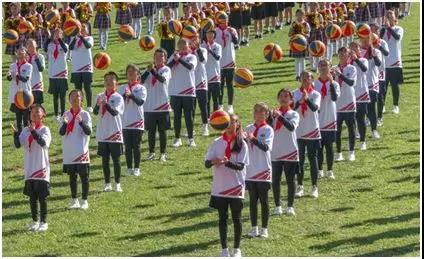 今天，五华区中小学田径运动会正式开幕啦！ 中国科学网www.minimouse.com.cn