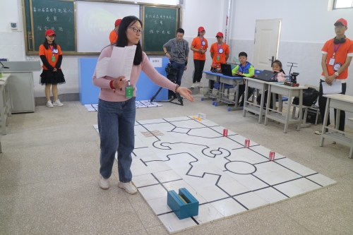 第35届昆明市青少年科技创新大赛让青少年在赛场上创新•体验•成长 中国科学网www.minimouse.com.cn