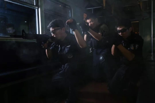 我是五华民警，我在北京保大庆! 中国科学网www.minimouse.com.cn