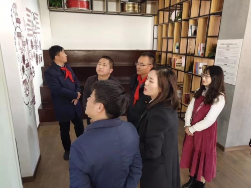 五华区举行团、队工作室授牌仪式 中国科学网www.minimouse.com.cn