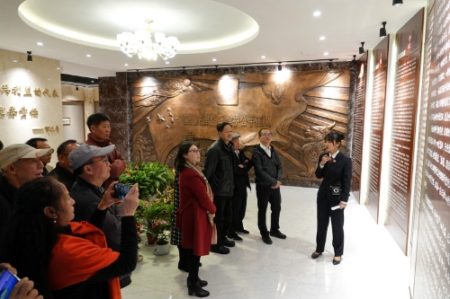 喜迎新春  共话发展 ——昆明市五华区人民检察院召开离退休干部迎新春座谈会 中国科学网www.minimouse.com.cn