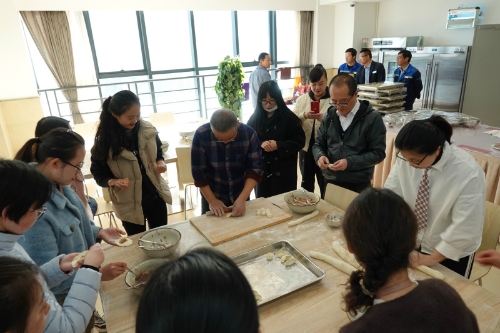 喜迎新春  共话发展 ——昆明市五华区人民检察院召开离退休干部迎新春座谈会 中国科学网www.minimouse.com.cn