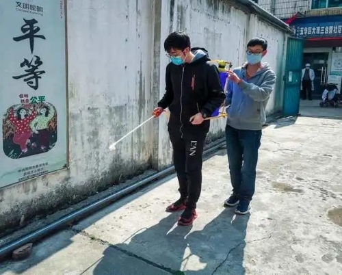 致敬最美志愿者!00后志愿者活跃在社区战疫一线 中国科学网www.minimouse.com.cn 致敬最美志愿者!00后志愿者活跃在社区战疫一线 中国科学网www.minimouse.com.cn