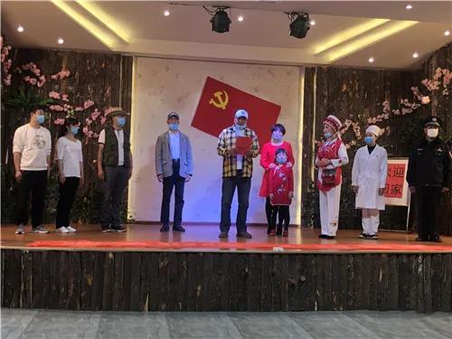 五华白族群众用花灯唱出安置酒店战疫故事 中国科学网www.minimouse.com.cn