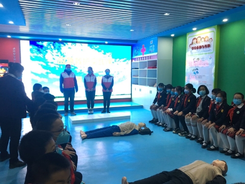 五华区红十字会与龙翔小学一起 上好开学第一课 中国科学网www.minimouse.com.cn