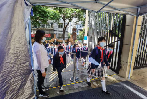 五华区小学低年级段学生顺利返校 中国科学网www.minimouse.com.cn