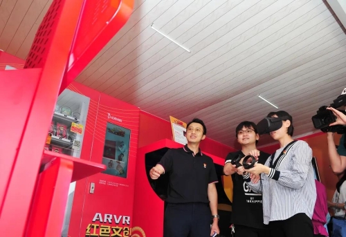 “五华区红色文化巴士”亮相洗马河公园 中国科学网www.minimouse.com.cn