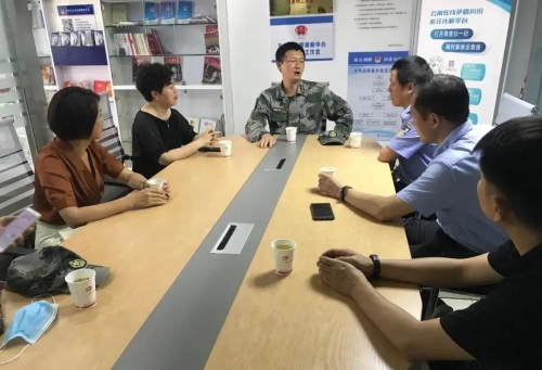 “松枝绿”上门感谢“司法蓝” 只因一桩调解积案 中国科学网www.minimouse.com.cn “松枝绿”上门感谢“司法蓝” 只因一桩调解积案 中国科学网www.minimouse.com.cn