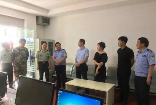 “松枝绿”上门感谢“司法蓝” 只因一桩调解积案 中国科学网www.minimouse.com.cn “松枝绿”上门感谢“司法蓝” 只因一桩调解积案 中国科学网www.minimouse.com.cn