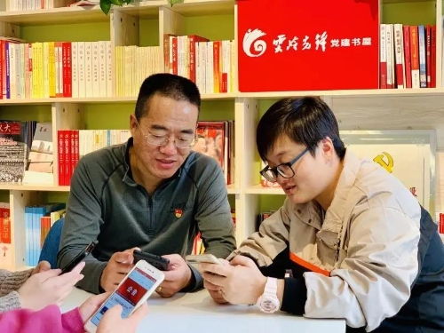 五华区抗击疫情“昆明好人”事迹巡展（九）罗霄——勇于担当 甘于奉献 中国科学网www.minimouse.com.cn