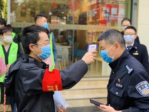 五华区抗击疫情“昆明好人”事迹巡展（九）罗霄——勇于担当 甘于奉献 中国科学网www.minimouse.com.cn
