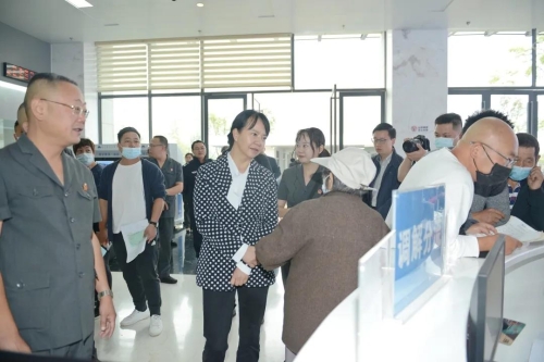 梁崑专题调研政法部门 中国科学网www.minimouse.com.cn