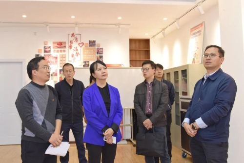 梁崑率队调研龙翔、莲华、红云街道 中国科学网www.minimouse.com.cn 梁崑率队调研龙翔、莲华、红云街道 中国科学网www.minimouse.com.cn