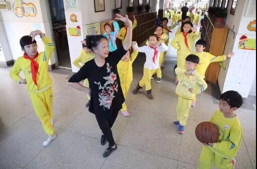 春城小学语文课例站上全国“舞台” 中国科学网www.minimouse.com.cn
