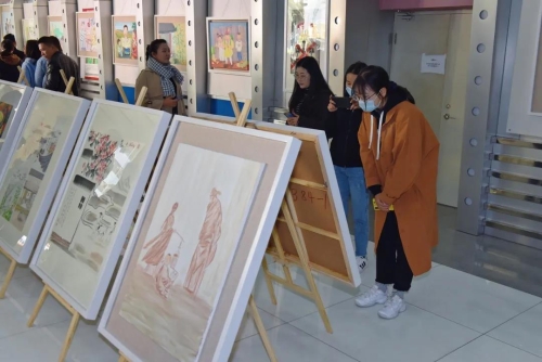 “五华区廉政家教家风漫画书法作品巡展”开展 中国科学网www.minimouse.com.cn