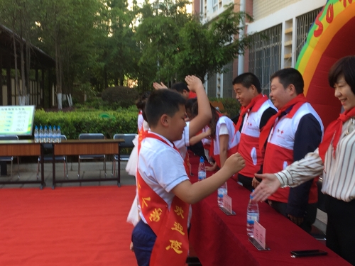 五华区启动2021年“红十字博爱周”暨云铜小学博爱图书角揭牌仪式 中国科学网www.minimouse.com.cn