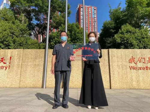 【我为群众办实事】五华法院积极参与构建昆明高新一小经典校区“警校家”护学岗活动 中国科学网www.minimouse.com.cn