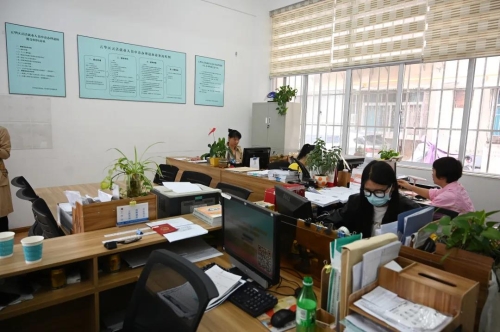 我为群众办实事︱五华区人社局为民服务映初心、暖人心 中国科学网www.minimouse.com.cn 我为群众办实事︱五华区人社局为民服务映初心、暖人心 中国科学网www.minimouse.com.cn