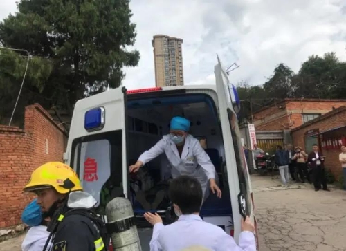 我为群众办实事 | 区人民医院红色义诊惠民生，服务群众护健康 中国科学网www.minimouse.com.cn