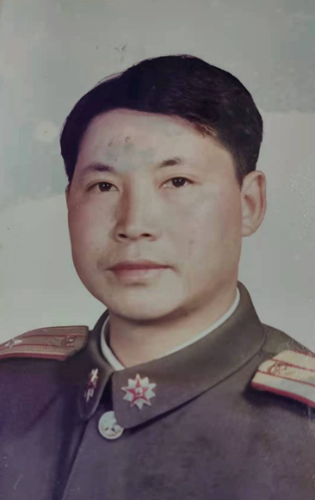 “誓做一名永葆军人本色的法院人”  ——五华法院召开复转军人座谈会 中国科学网www.minimouse.com.cn
